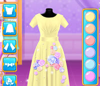 Play Elsa’s Formal Dress Shop
